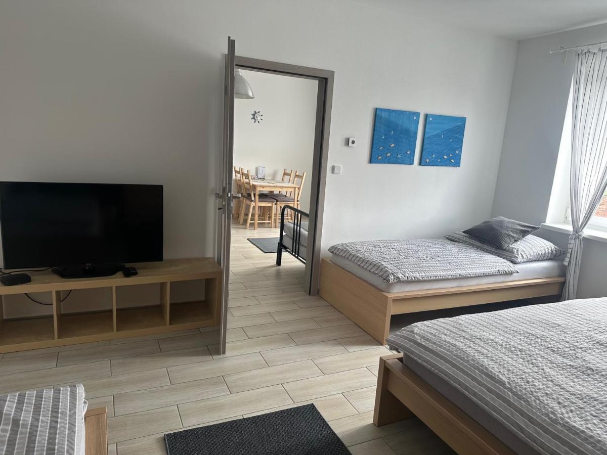 Apartament Apartment Nezdenice