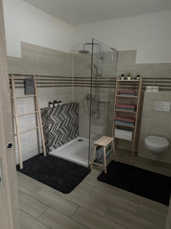 Apartament Nezdenice